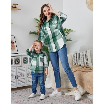 China 2022 New Products Breathable Mommy And Me Plaid Lapel Shirt Leisure Home Vacation Mother And Daughter Matching Long Sleeve Top for sale