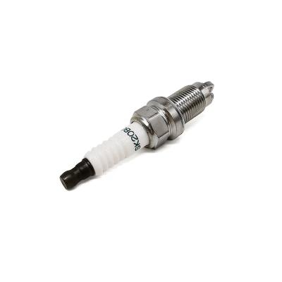 China High Quality Vehicle Engine System Spark Plug For Engines 90919-01221 SK20BGR11 BY483-HB6AI SK20BR Spark Plug For Toyota for sale