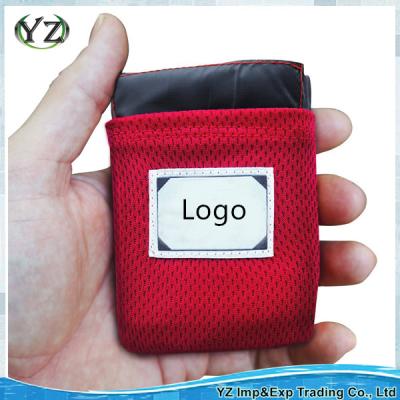 China Lightweight Waterproof Beach Pouch Outdoor Blanket for sale