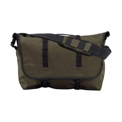 China Custom Polyester Travel Duffel Bag High Quality Fitness Laptop Bag With Shoulder Straps for sale