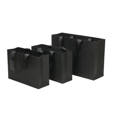 China Recyclable High Quality Eco - Friendly Cosmetic Luxury Jewelry Gift Packaging Cardboard Art Shopping Bag for sale