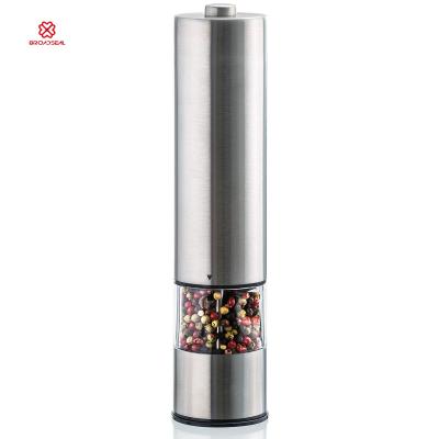 China Durable Battery Operated Stainless Steel Pepper Mill One Handed Operation Electric Salt And Pepper Grinder With Light for sale