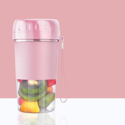 China 500ML Portable Electric Car Fruit Juicer USB Machine Rechargeable Sports Mini Bottle Juicing Blender for sale