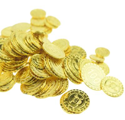 China Pretend Game Toys 100pcs Plastic Gold Coins Hack Game Toys Token Coin for sale