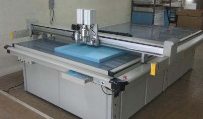 China New advanced foam pattern cutting machine versatile for many industry for sale