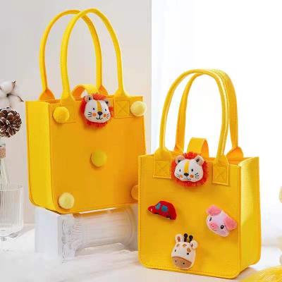 China 2021 special hot sale children's fashion handbag felt bag set cute and durable outing portable felt bag for sale