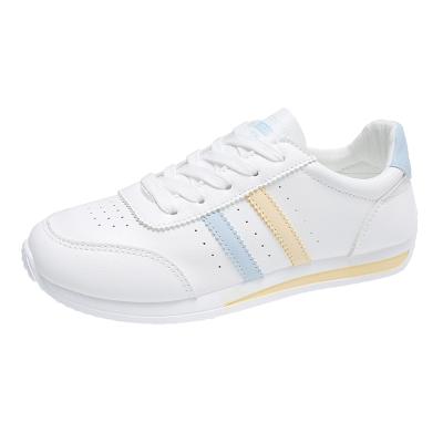 China 2021 Trend Fashion Spring New Fashion Leisure Lightweight Women's White Sneakers for sale