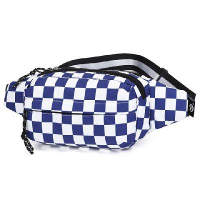 Chine Sac extérieur imperméable adapté aux besoins du client de taille de sac de Logo Large Capacity Inclined Shoulder à vendre