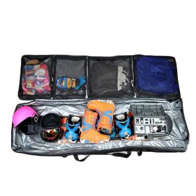 Κίνα Πλούσιο χρώμα Duffel Ski Snowboard Τσάντες Dry Wet Partition με ποικιλία σχεδίων προς πώληση