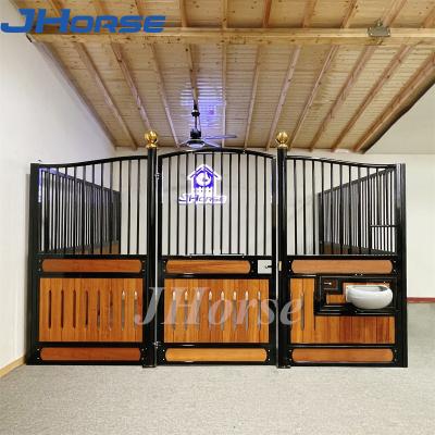 China Mini Internal Equine Stables Box Kits Room Horse Box Fronts Customized Design zu verkaufen