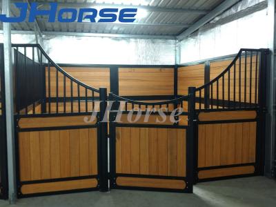 Chine La stalle portative de cheval de Front Door Prefabricated Building Material lambrisse le bambou Infilled à vendre