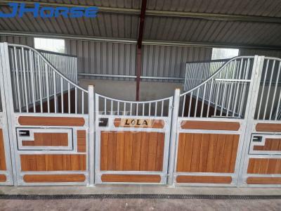 China Australian Horse Stable Box Portable Frame Wooden Customizable for sale