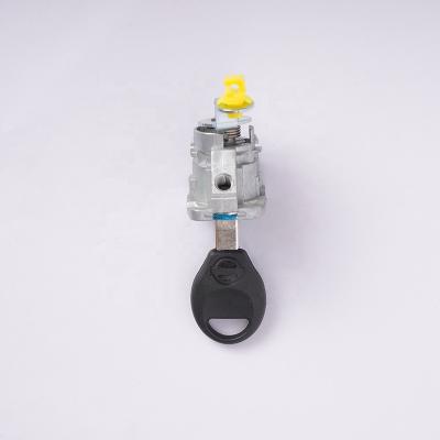 China For car tsnew Left Door lock Cylinder Auto Door Lock Cylinder For N-issan Tiida K306 for sale