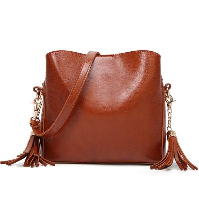 China Fashoion The New Factory Products Ladies Shoulder Bag Fashion Tassel Cross - Body Bag PU Leather Tote Bags for sale