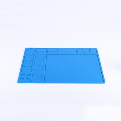 China 932Â heat resistant; ° F; Factory Wholesale Outdoor Oil Coating Repair Mat Silicone Heat Insulation Office Maintenance Platform Pad for sale