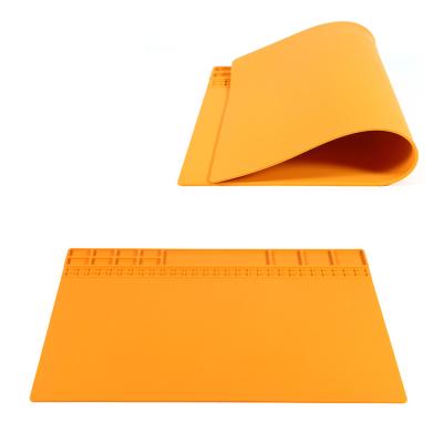 China High Quality Sustainable Repair Insulation Pad Heat Resistant Silicone Pad Maintenance Deck for sale