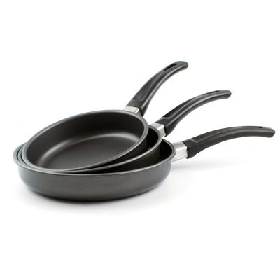 China 14-18cm Skillet Kitchen Chef Viable Non-Stick Black Cookware for sale