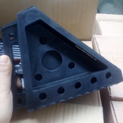 China Well Chosen High Performance Perfect Quality 2KG Premium Wheel Chock Best Match Solid Rubber Wheel Chock Car Chock for sale