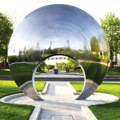 China Europe Round Cake Mirror Stainless Steel Outdoor Sculpture for sale