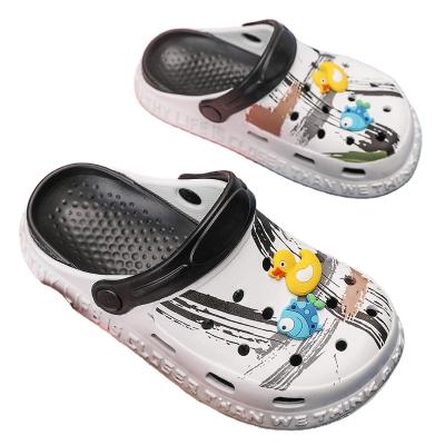 China Neutral/both men and women 2021 new cartoon indoor and outdoor non-slip wear-resistant soft bottom children's hole shoes for sale