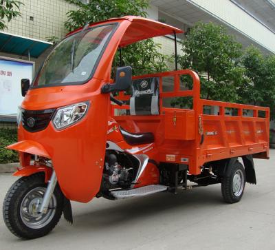 China Triciclo da carga da gasolina 200CC/carga chinesa Trike com a cabine de motorista aberta à venda