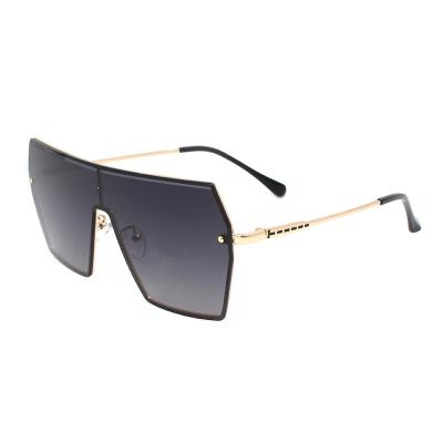 China Luxury gradient lens women's sunglasses in 2022 shape metal new vintage for sale