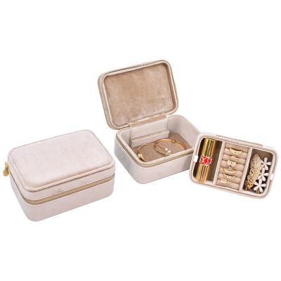 China Luxury Jewelry Display Velvet Gift Packaging Necklace Travel Tray Box for sale