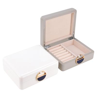 China Wholesale Velvet Magnetic Ring Earring Case Jewelery Box Magnetic Square Wooden Jewelry Boxes for sale