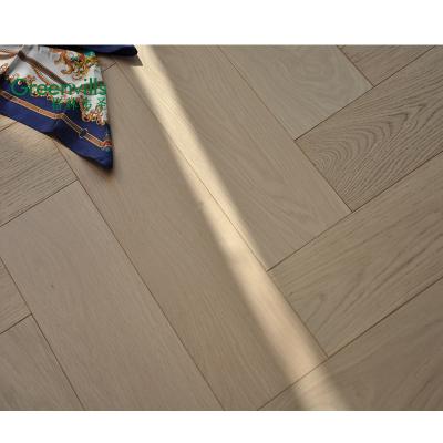 China Genuine OAK Oak Wood Engineered Herringbone Flooring Invisible Oil Brushed Wood Parquet Flooring Tiles for sale