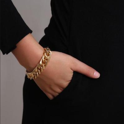 China Retro Gold Environmental Friendly Chunky Elegance Snake Chain Bracelet Exaggeration Metal Bracelets For Women European Style Jewelry|Bracelets for sale