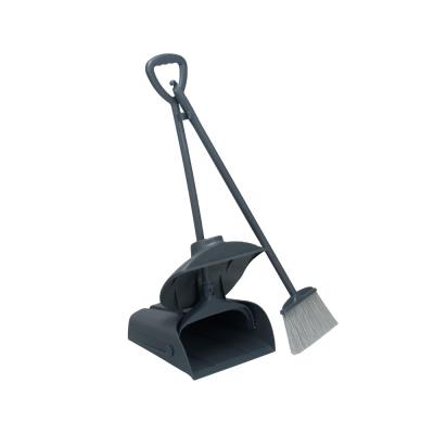 China Pro Factory Lobby Dustpan Commercial Plastic Windproof Supply Dustpan With Broom Set for sale