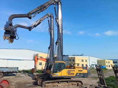 Chine Excavateur piles de conduite boom avec piles de conduite marteau bras long de portée garde-corps piles de conduite machine à vendre