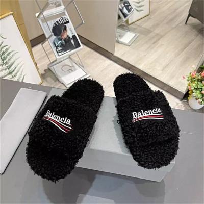 China Women's Hairy Slippers Fashion Trend Fashion Fur Slides Luxury Flat Sandals For Ladies for sale