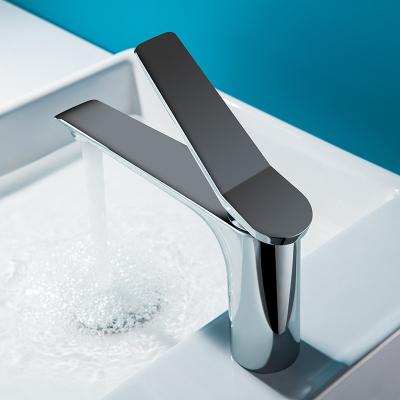 China Modern Single Lever Basin Faucet Metered Faucets With Copper Body Zinc Alloy Handle for sale