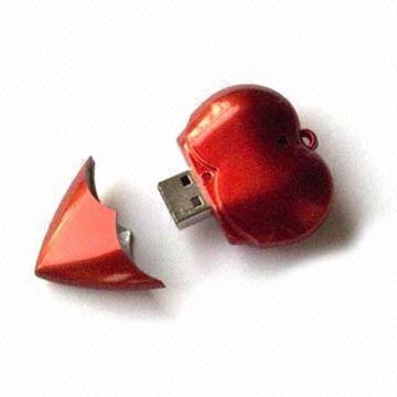 China Red Plastic Heart Shape High Speed USB Flash Memory Drives 2.0 4GB for sale