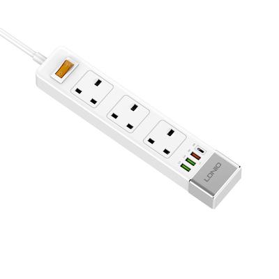 China UK 2022 Way USB C Charger Outlet Smart Wall Extension UK Outlet Plug In QC 3.0 PD 18W 3 Outlets Power Strip for sale