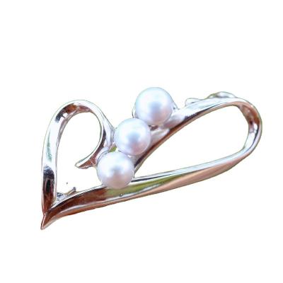 China Fashionable High-grade Natural Pearl Brooch Corsage Daily Life Vintage Design Jewelry Elegant Jewelry Fashion Jewelry for sale