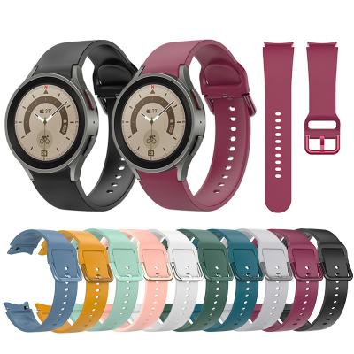 China Silicone 10 Color Comfortable Silicone Watch Band Replacement Strap for 44mm 40mm for SamSung GaLaxy Watch 5 Watch Band for sale