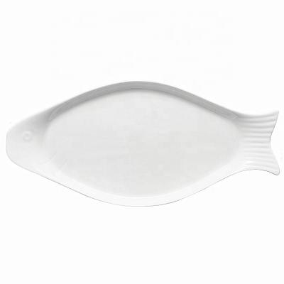 China Viable OEM Latest Logo White Cute Ceramic Fish Shaped Dinner Plates For Restaurant And Hotel for sale