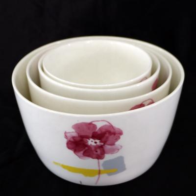 China Sustainable Hot Selling Flower Decoration Tableware Round Ceramic Salad Bowl With Plastic Lid for sale