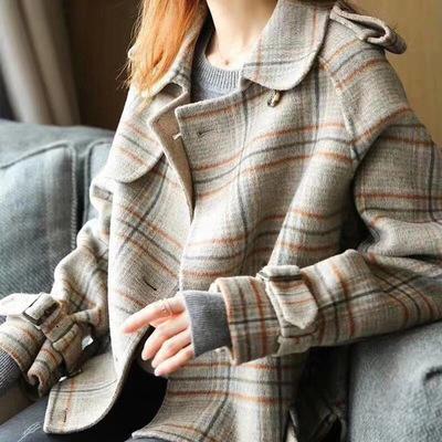 China Autumn Fashion Female Loose Tops New Viable Wholesale Women Coats Fashionable Plaid Coats for sale