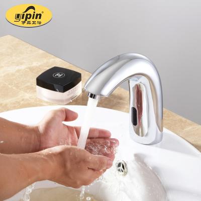 China Modern Touchless Kaiping Bathroom Faucets Sense Faucet Infrared Sensor Deck Mounted Chrome Sensor Faucet Basin Faucet for sale