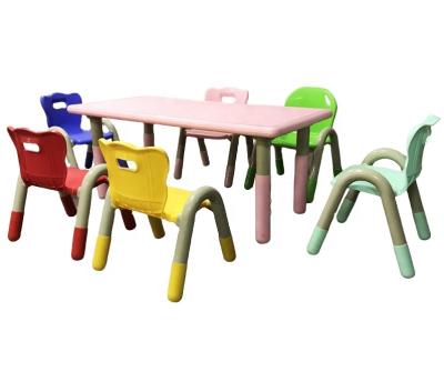 China Modern 2 Chairs Comfortable Kids Pink Children Study Table And Chair Set for sale