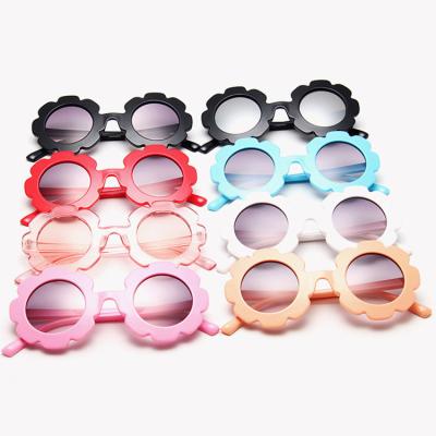 China Wholesale 2022 New Design Fashion Round Flower Shape Sunglasses B2249 Cute Girls Sunglasses Children for sale