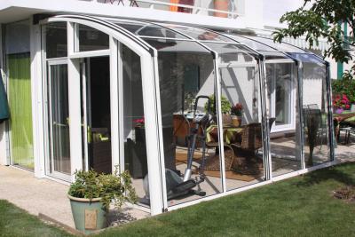 China Retractable Sunroom, Patio Enclosures, Plastic Sun Rooms, Glass House, Screen Sunroom for sale