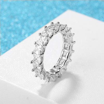 China High quality factory direct sales customized couples fashion crown zircon ring jewelry company does not drop diamond for sale