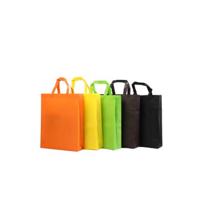 China Recyclable Vertical Colorful Non Woven Gift Printed Tote Bag for sale