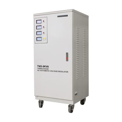 Chine Stabilisateur de tension automatique SVC à trois phases de 9kva avec fil de cuivre pur à vendre