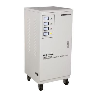 China 3Fase 40kva Servo Voltage Stabilizer 380V regulador de voltagem personalizado para toda a casa à venda