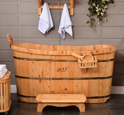 China Eco-friendly Sauna Material Wood Spa Bathtub Paint Free Color Wooden Soaking Bathtub for sale